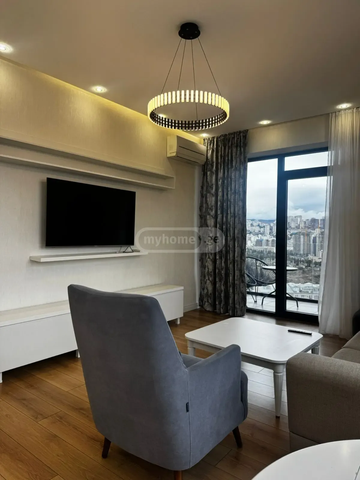 ქირავდება · სტუდიო · 3 ოთახი · 55მ²